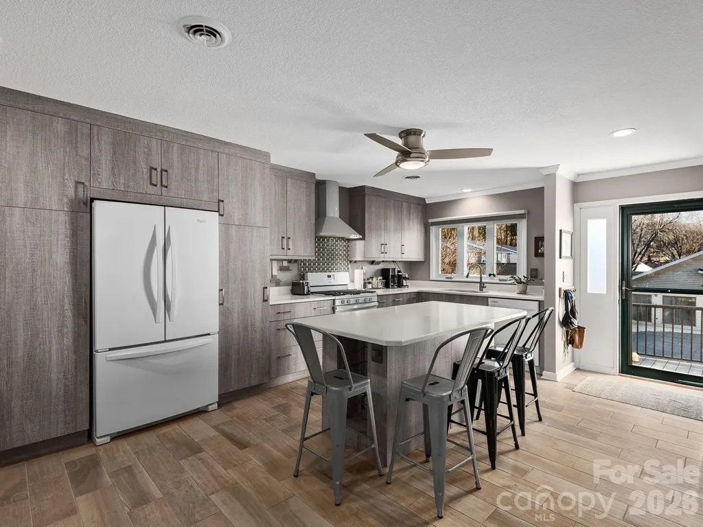 321 Britton Creek Drive Hendersonville NC 28791