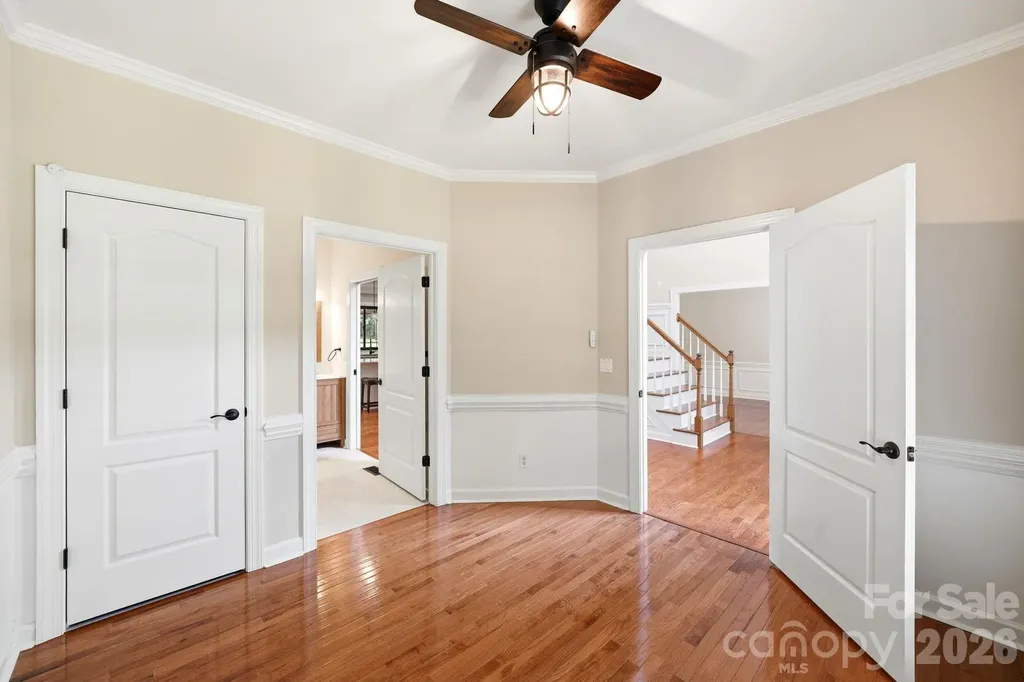 6821 Hollow Oak Drive Charlotte NC 28227