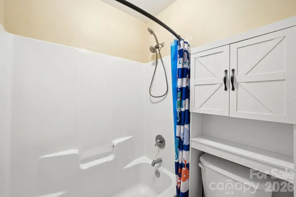 6821 Hollow Oak Drive Charlotte NC 28227
