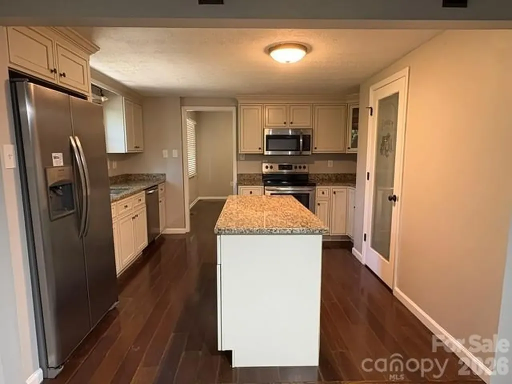 31 Spring Forest Circle Asheville NC 28803