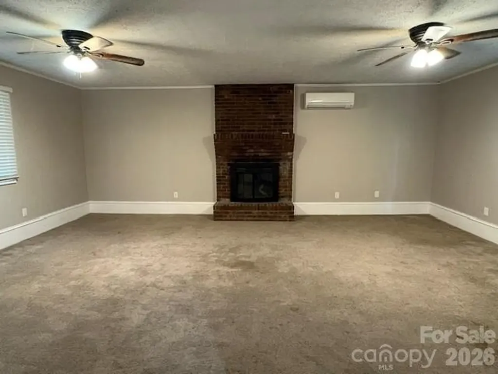 31 Spring Forest Circle Asheville NC 28803