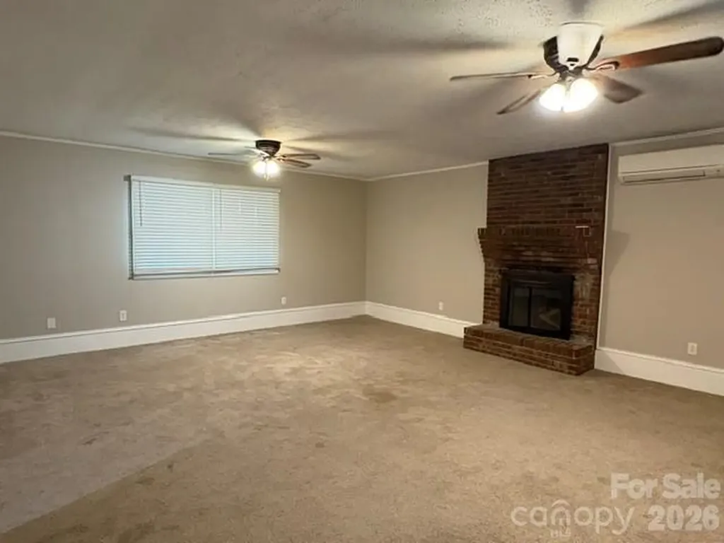 31 Spring Forest Circle Asheville NC 28803