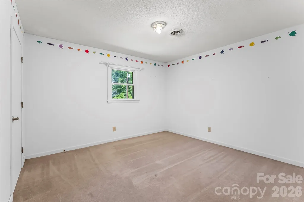 32 Swanns View Drive Marion NC 28752