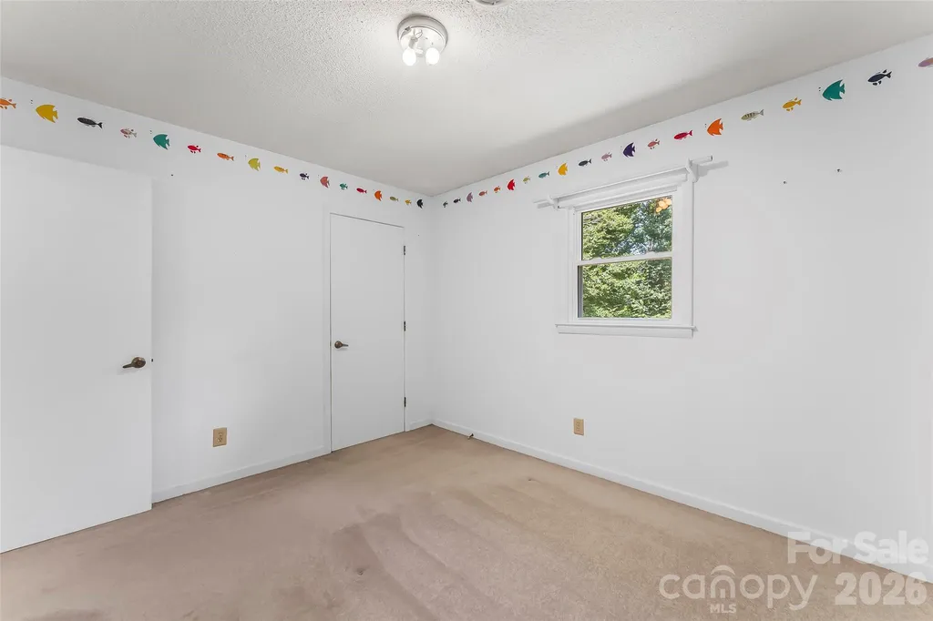 32 Swanns View Drive Marion NC 28752