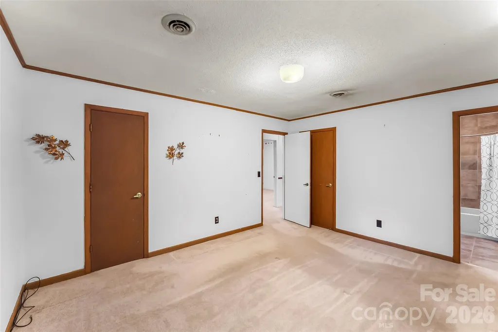 32 Swanns View Drive Marion NC 28752