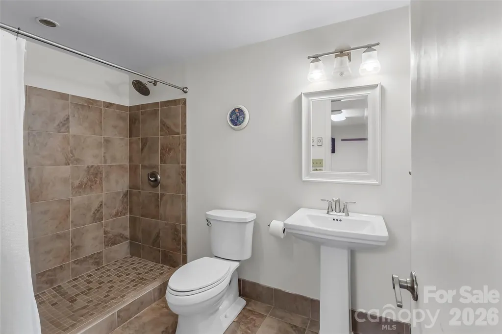 32 Swanns View Drive Marion NC 28752