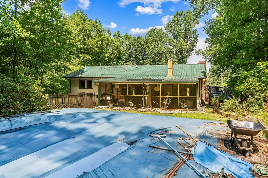 32 Swanns View Drive Marion NC 28752
