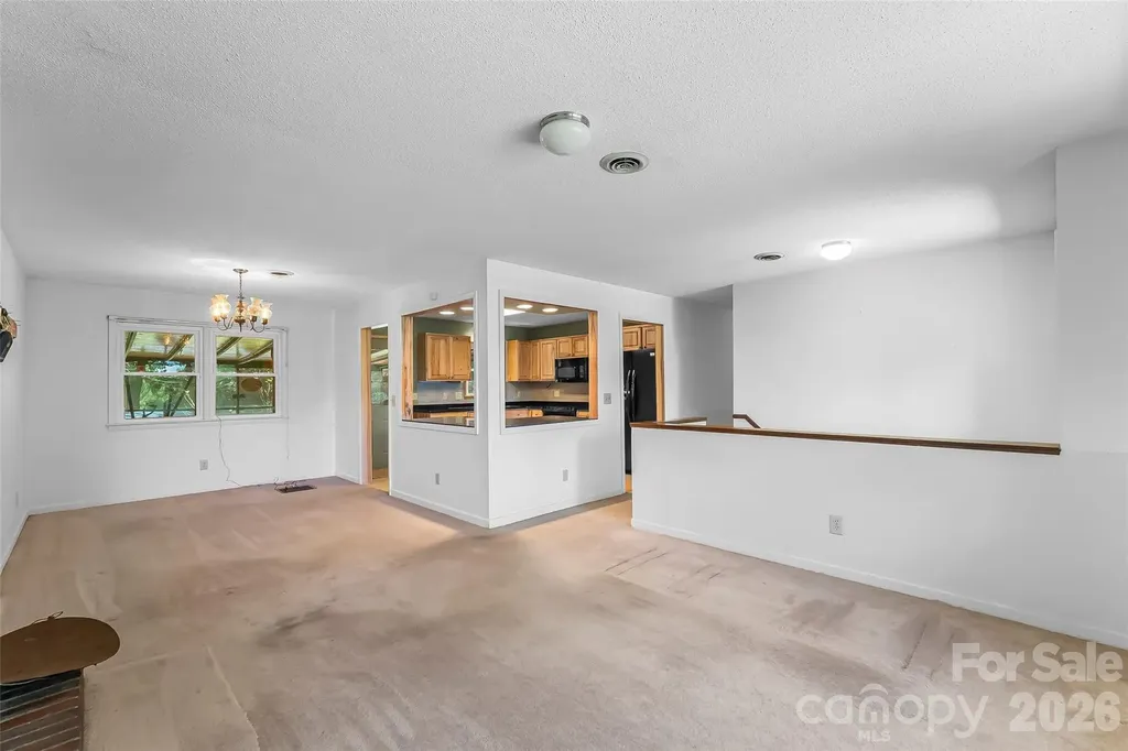 32 Swanns View Drive Marion NC 28752