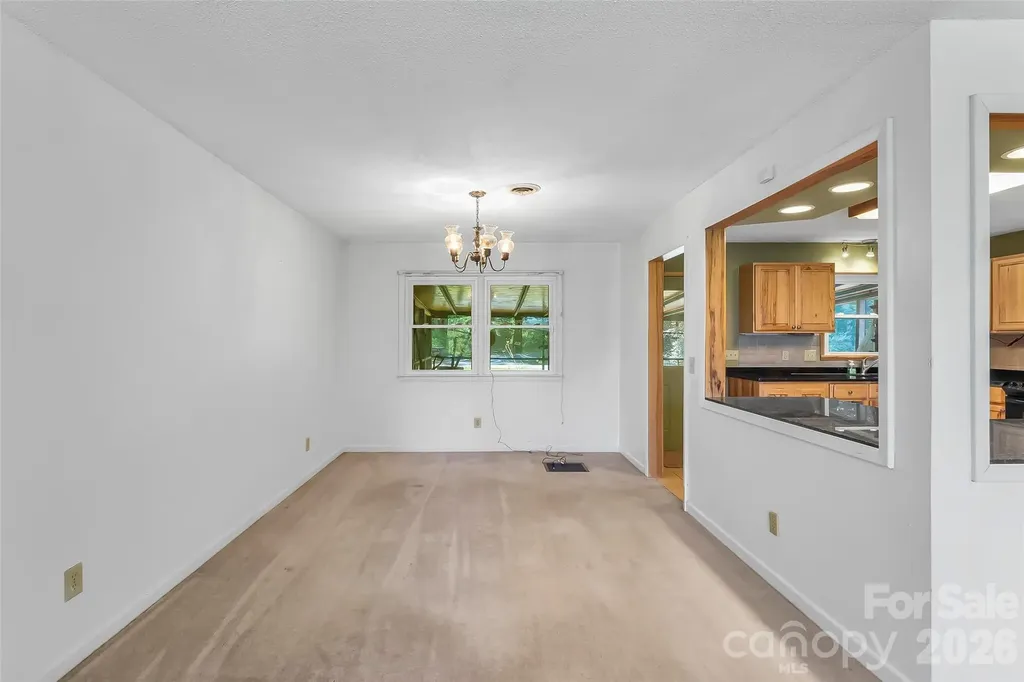 32 Swanns View Drive Marion NC 28752