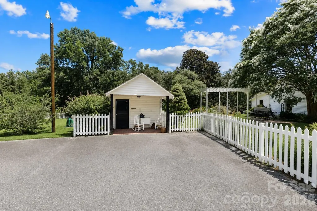 331 Beaver Farm Road Statesville NC 28625