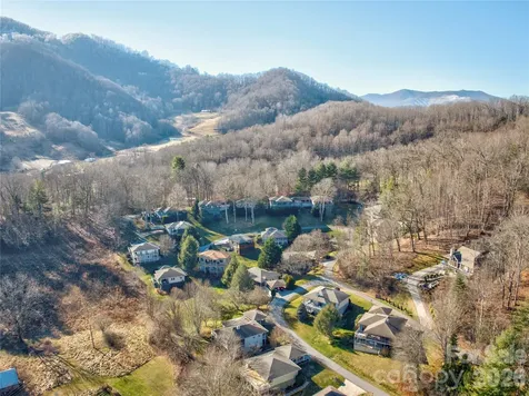 47 Winghaven Heights Waynesville NC 28786