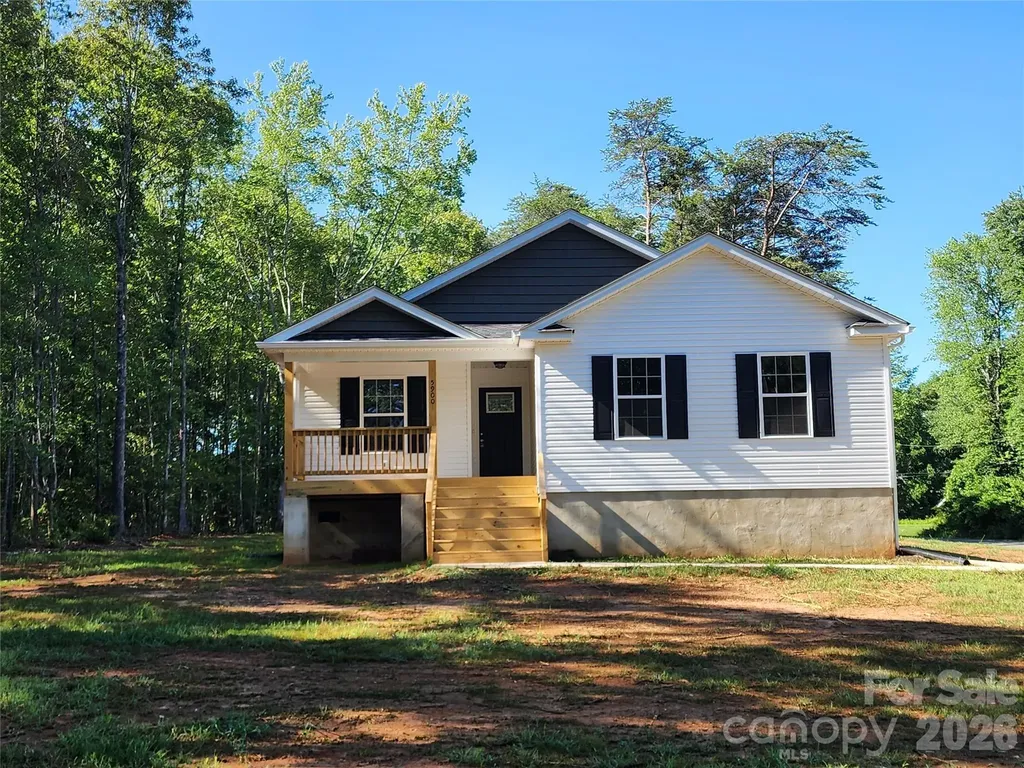 5900 Flamingo Drive Conover NC 28613
