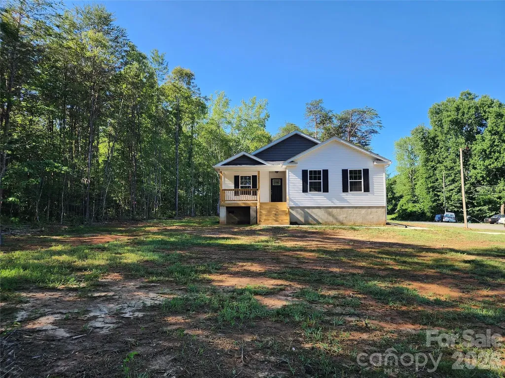 5900 Flamingo Drive Conover NC 28613