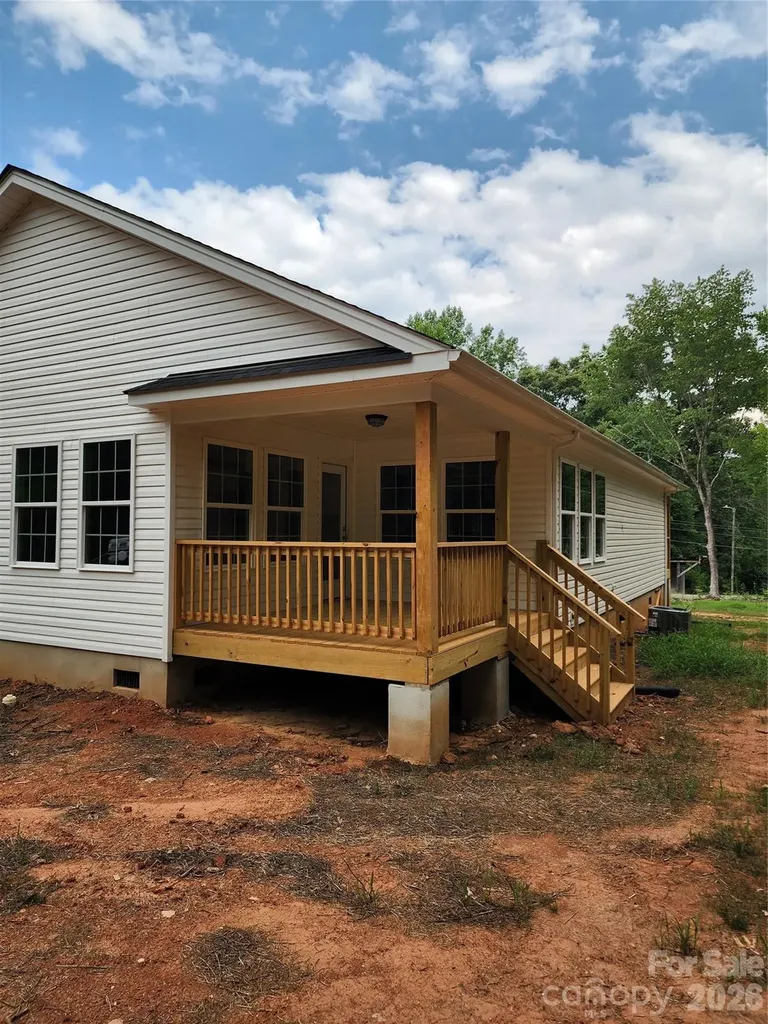 5900 Flamingo Drive Conover NC 28613