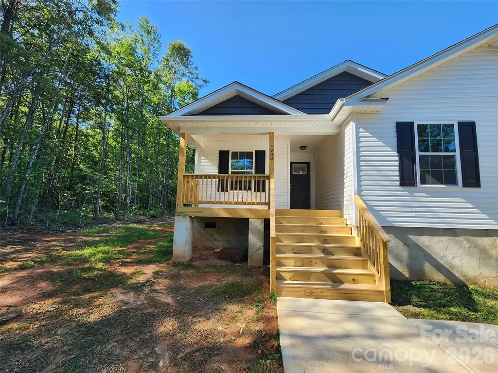 5900 Flamingo Drive Conover NC 28613