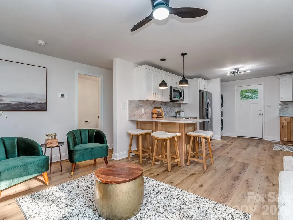 408 S Jackson Avenue Waxhaw NC 28173