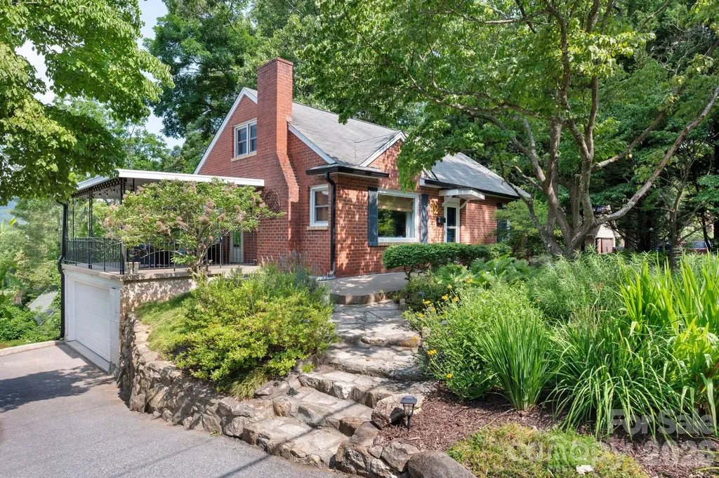 72 Ivanhoe Avenue Asheville NC 28806