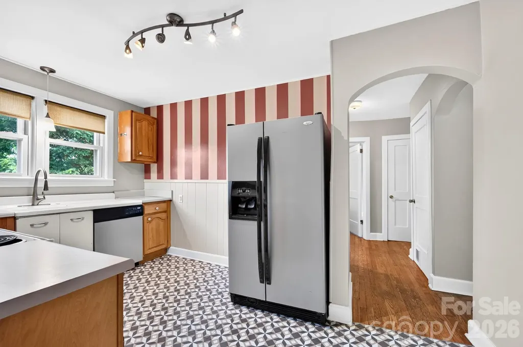 72 Ivanhoe Avenue Asheville NC 28806