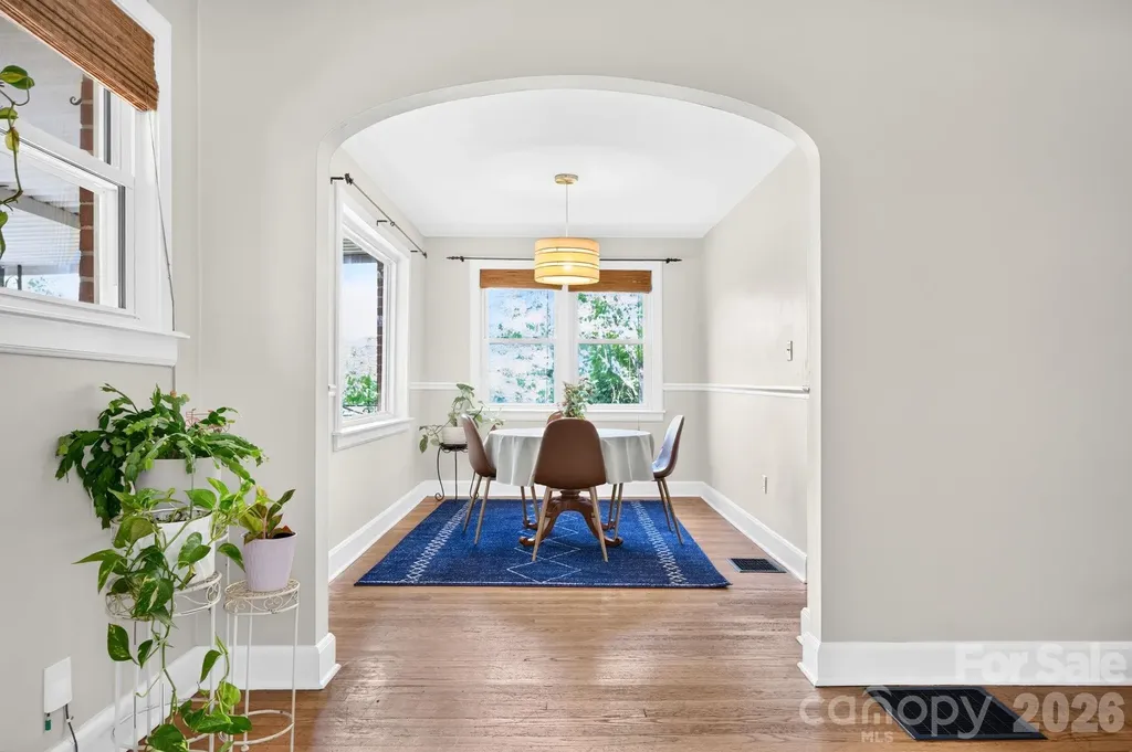 72 Ivanhoe Avenue Asheville NC 28806