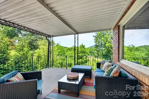 72 Ivanhoe Avenue Asheville NC 28806