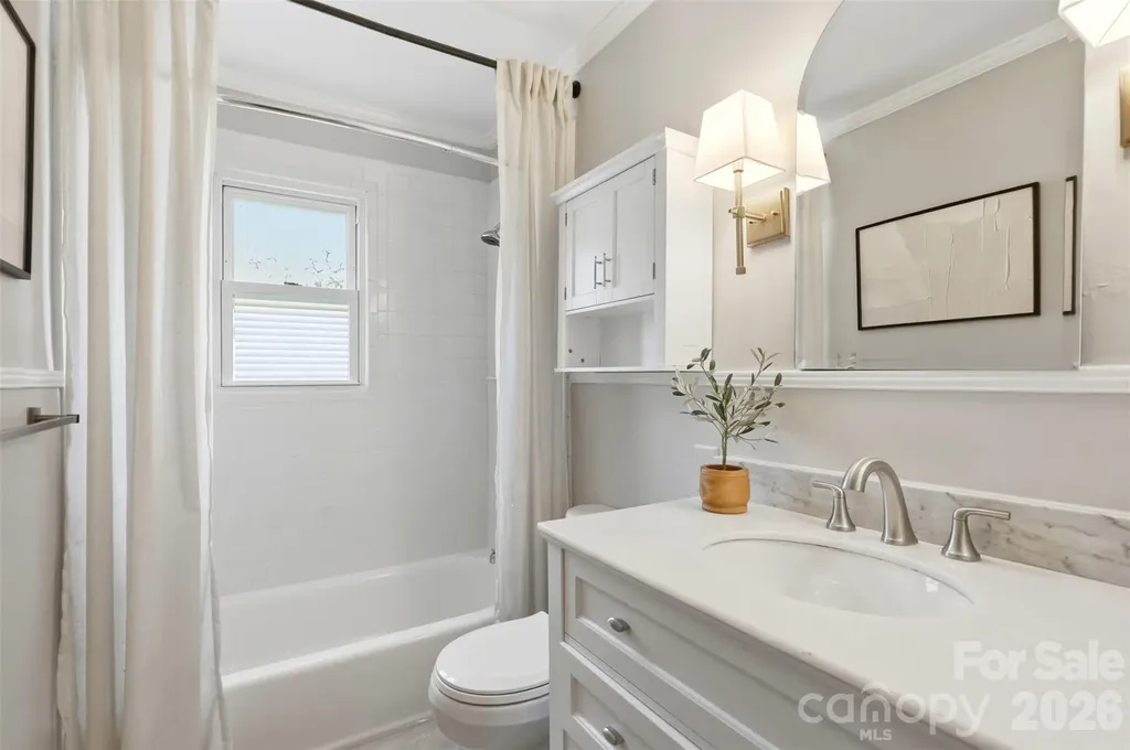 216 Wakefield Drive Charlotte NC 28209
