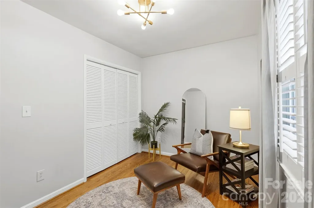 216 Wakefield Drive Charlotte NC 28209