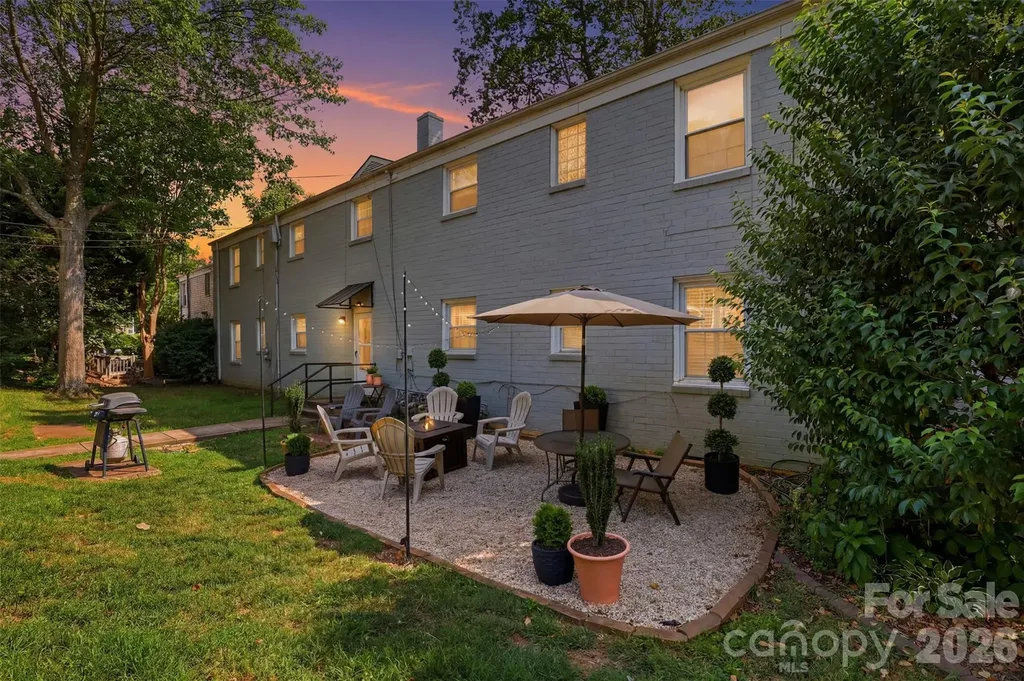 216 Wakefield Drive Charlotte NC 28209