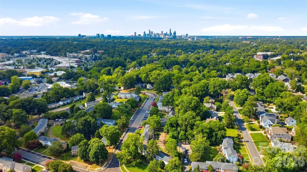 216 Wakefield Drive Charlotte NC 28209