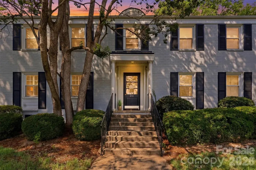 216 Wakefield Drive Charlotte NC 28209