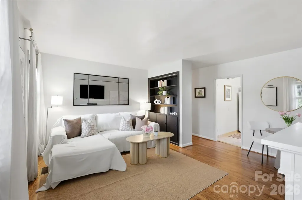 216 Wakefield Drive Charlotte NC 28209
