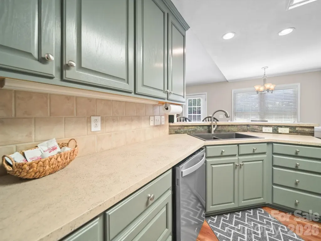 24794 Nc 24/27 Highway Albemarle NC 28001