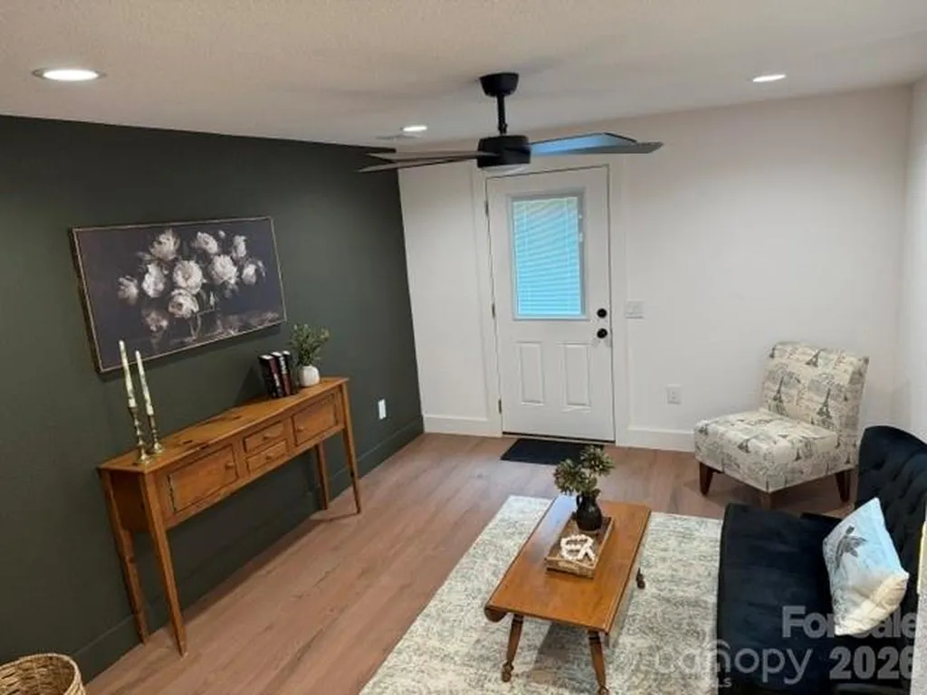 170 Clifton Avenue Bryson City NC 28713
