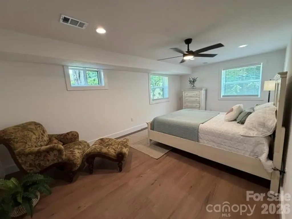 170 Clifton Avenue Bryson City NC 28713