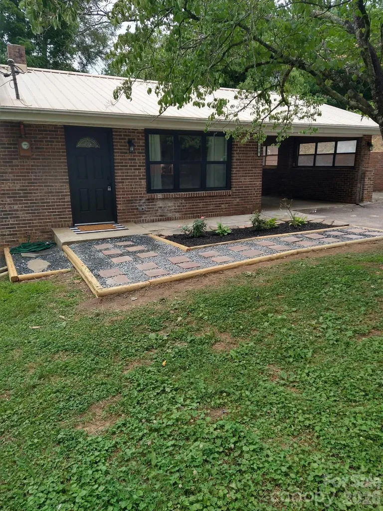 170 Clifton Avenue Bryson City NC 28713