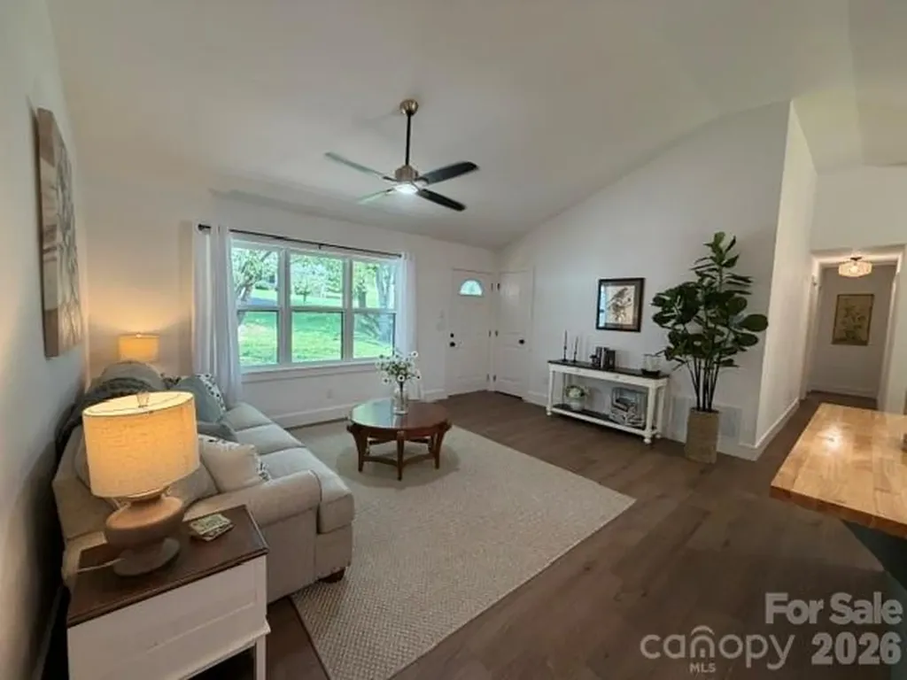 170 Clifton Avenue Bryson City NC 28713