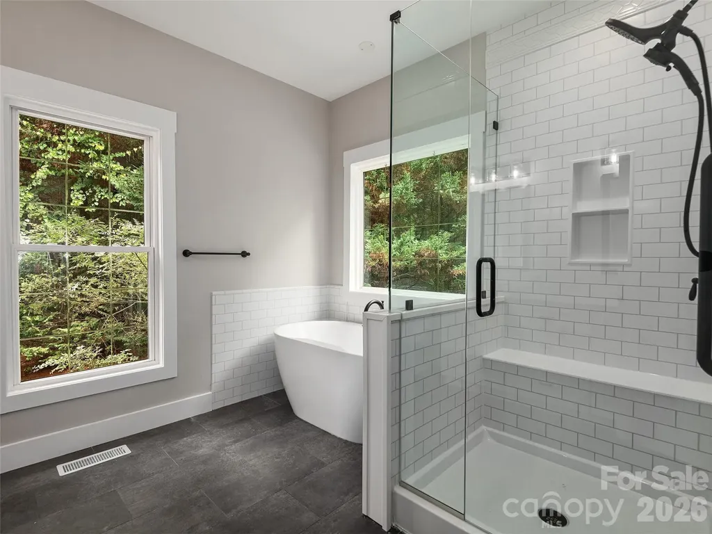104 Arrowood Lane Hendersonville NC 28791