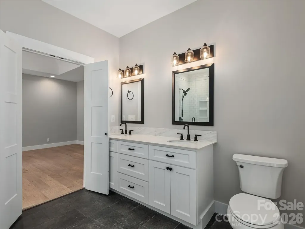 104 Arrowood Lane Hendersonville NC 28791