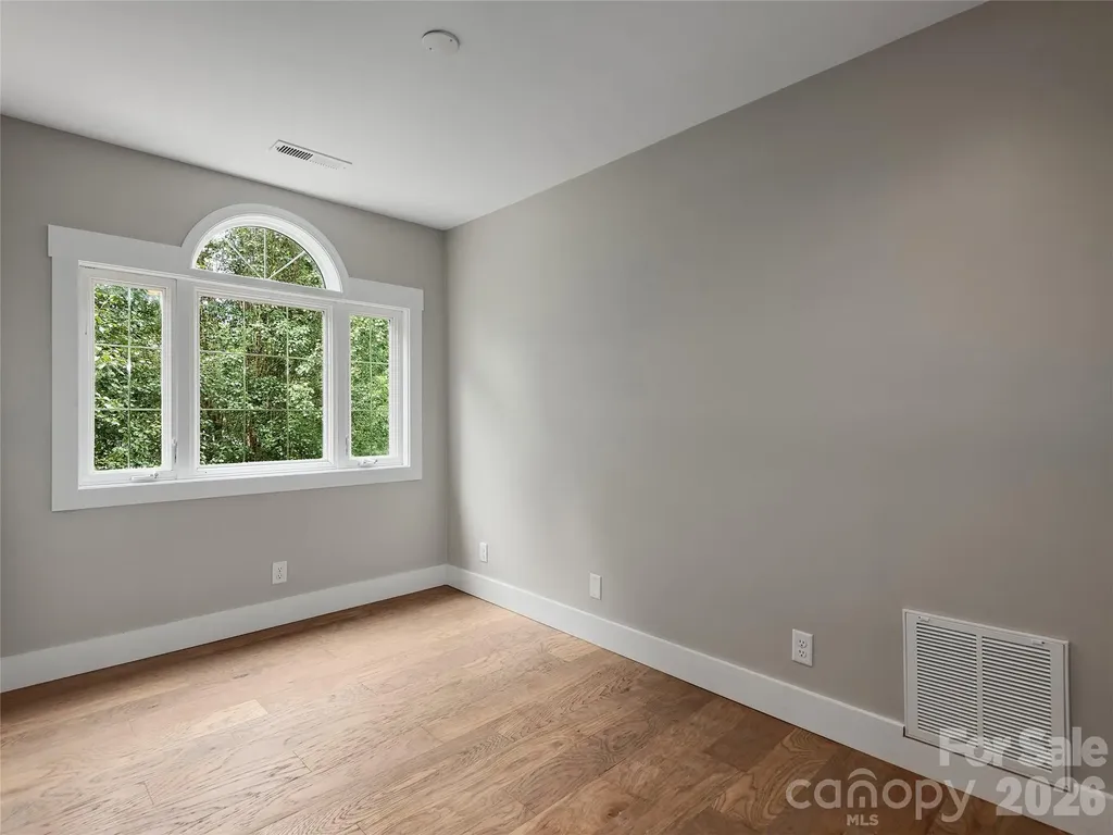104 Arrowood Lane Hendersonville NC 28791