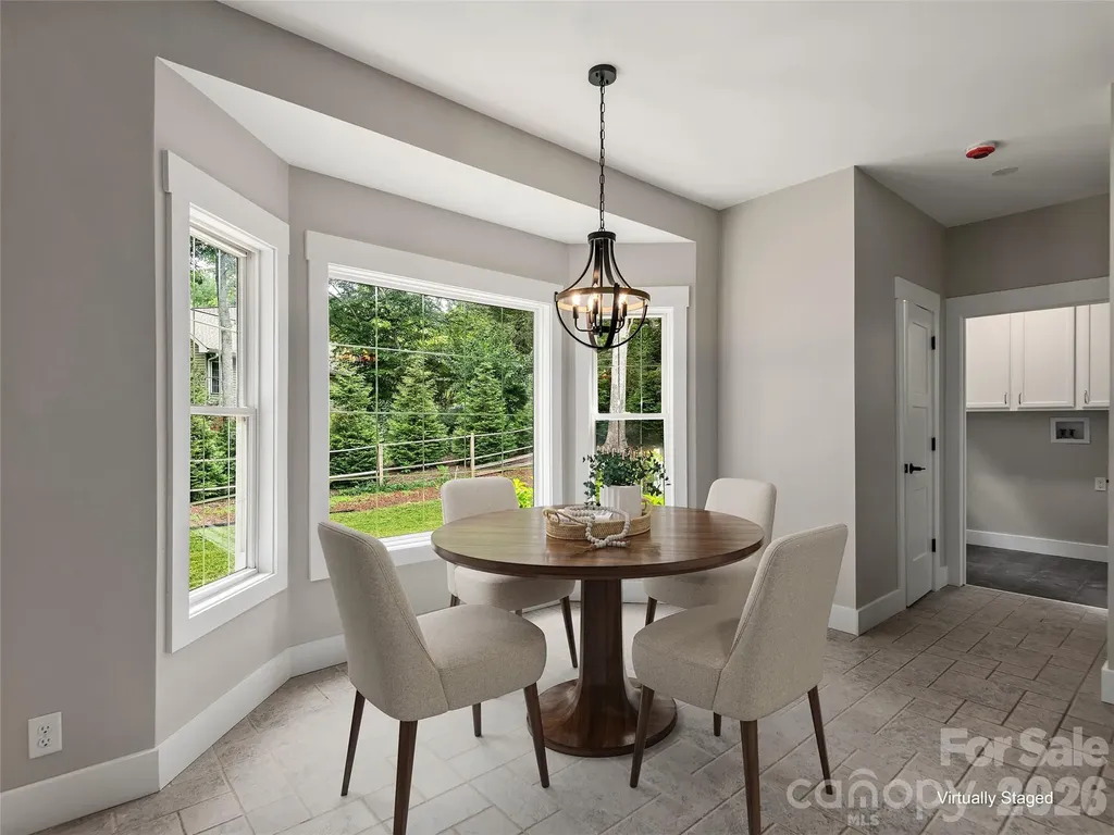104 Arrowood Lane Hendersonville NC 28791