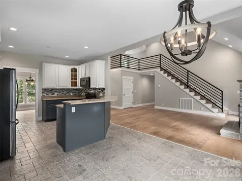104 Arrowood Lane Hendersonville NC 28791