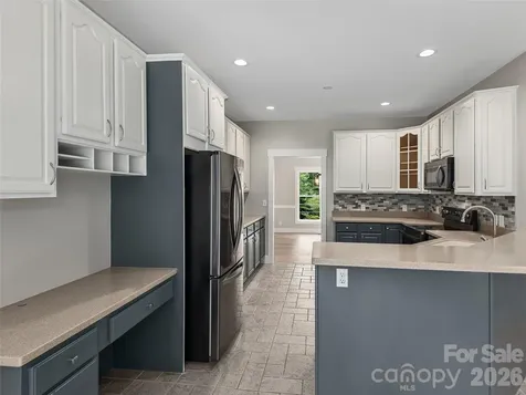 104 Arrowood Lane Hendersonville NC 28791