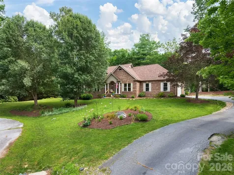 104 Arrowood Lane Hendersonville NC 28791