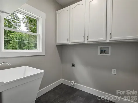 104 Arrowood Lane Hendersonville NC 28791