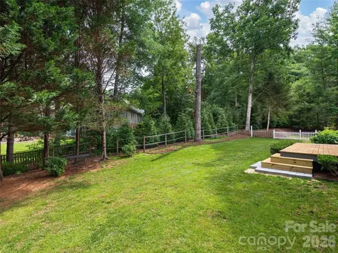 104 Arrowood Lane Hendersonville NC 28791