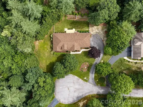 104 Arrowood Lane Hendersonville NC 28791