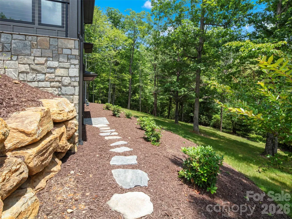 163 Stonefly Drive Horse Shoe NC 28742