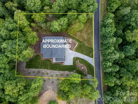 163 Stonefly Drive Horse Shoe NC 28742