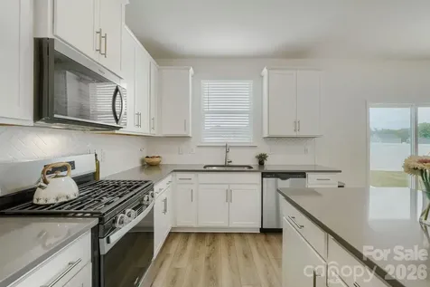 3244 Maya Lane Midland NC 28107