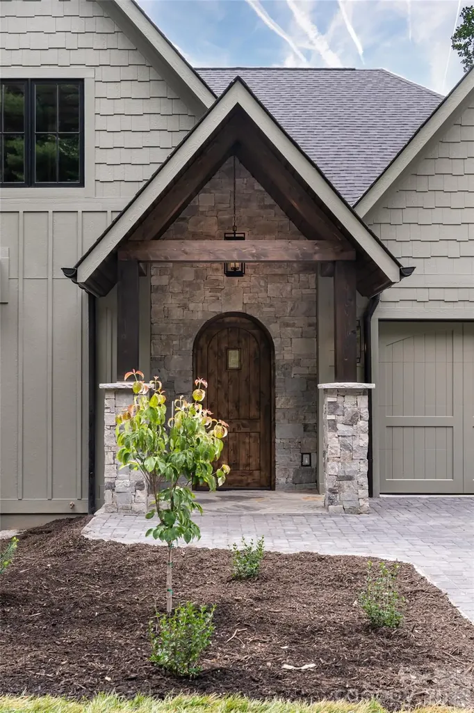 58 Blackgum Court Hendersonville NC 28739