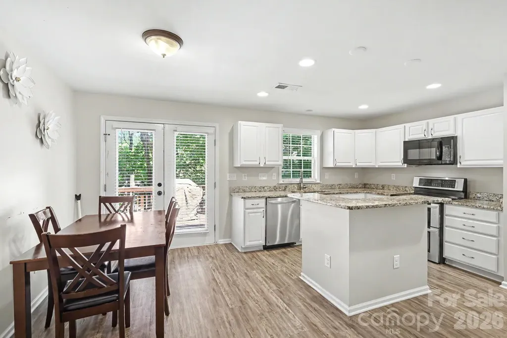 7413 Tupelo Lane Charlotte NC 28269